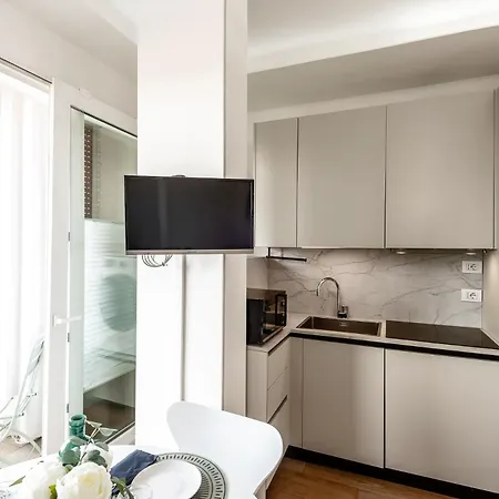 Apartamento Stayeasy Bordighera - Navigli 8th Floor Terrace Milán