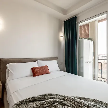 Stayeasy Bordighera - Navigli 8th Floor Terrace * מילאנו