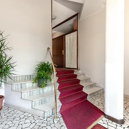 Apartamento Stayeasy Bordighera - Navigli 8th Floor Terrace Milán